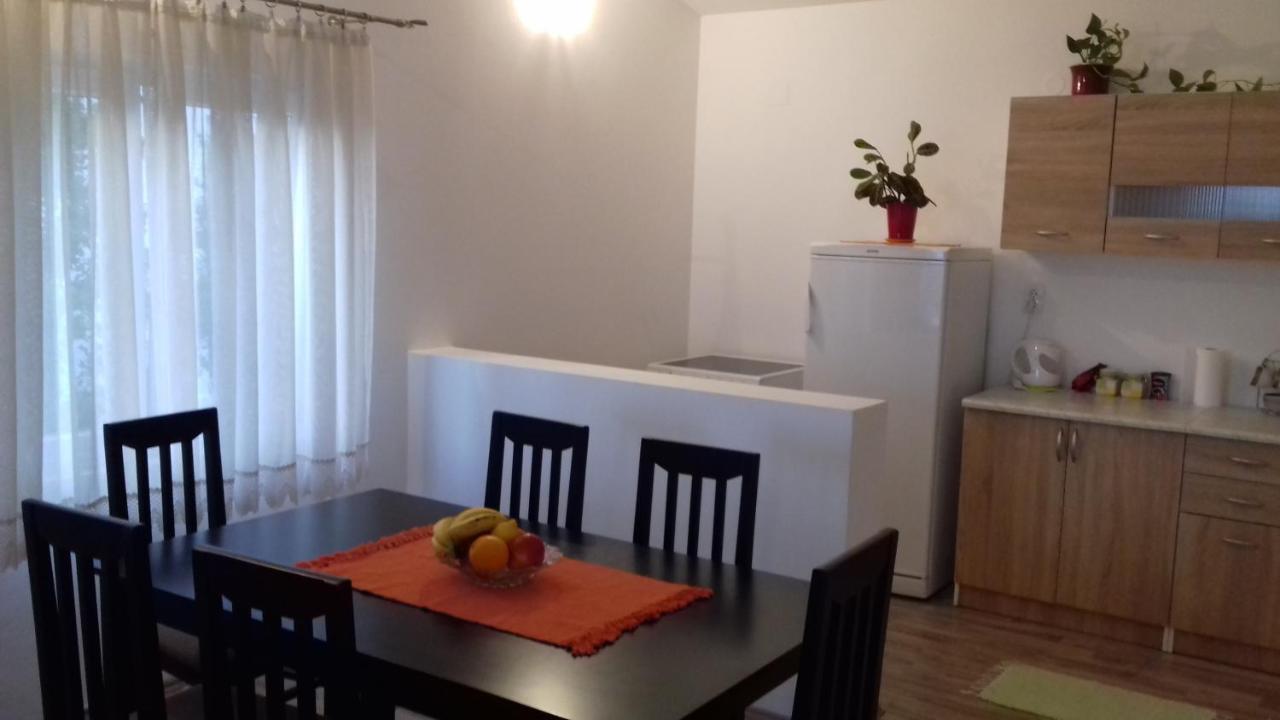 Apartment Vuk i Novak Ulcinj Eksteriør bilde